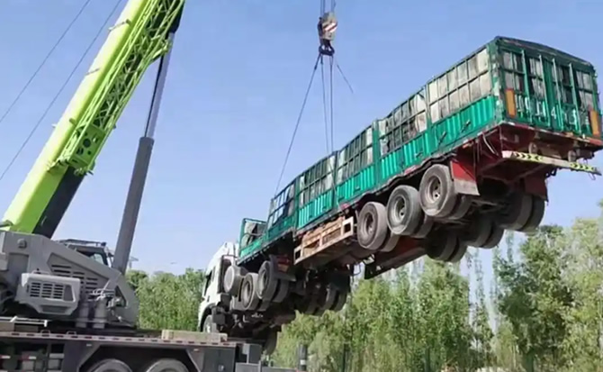 万安道路脱困救援案例